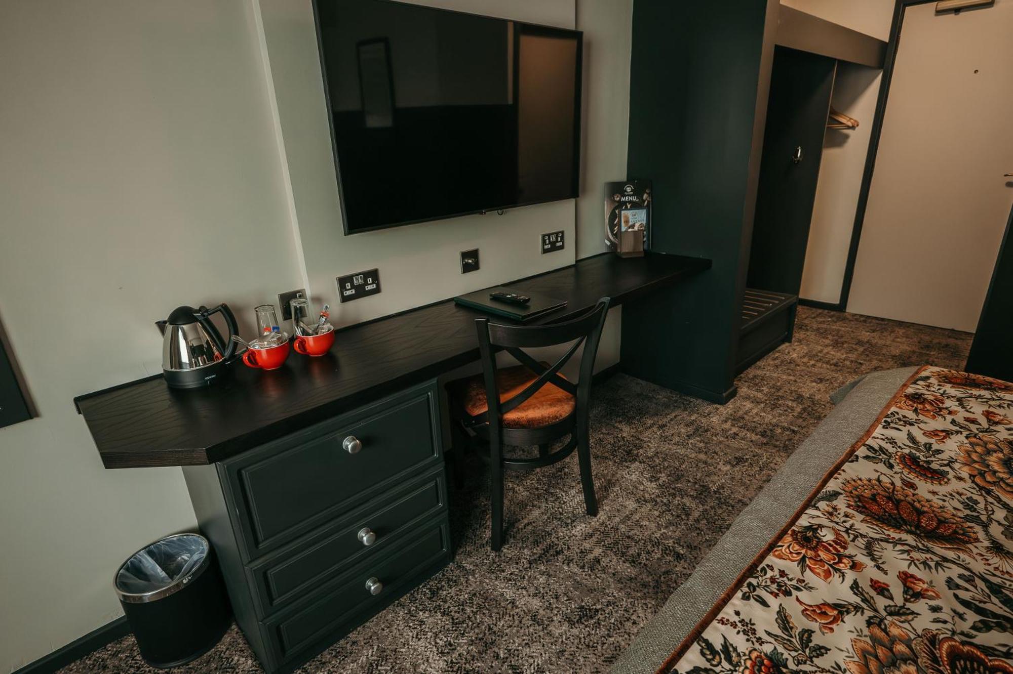 Cat & Lion Country Pub And Hotel وارينغتون المظهر الخارجي الصورة